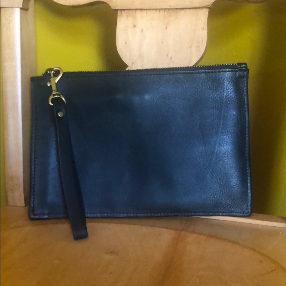 Duluth Trading Co Wristlet Clutch